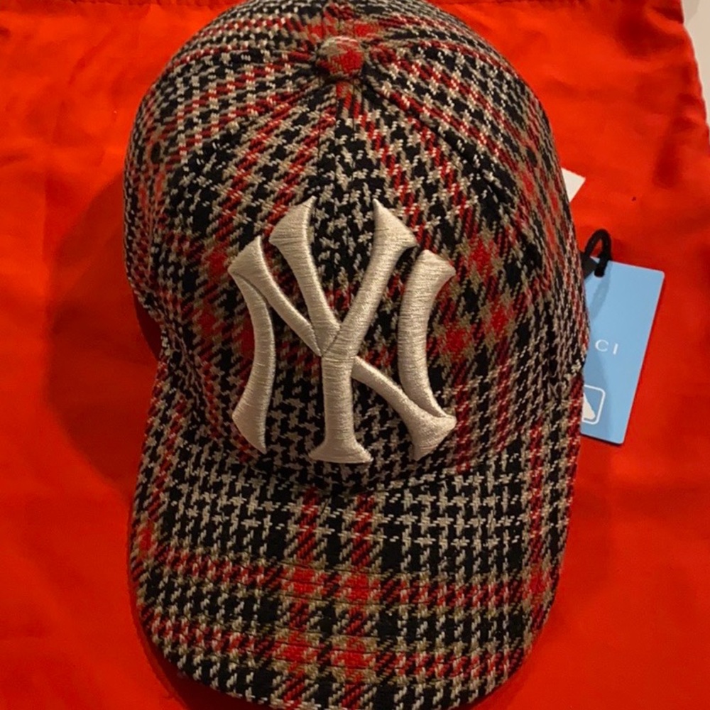 Gucci New York Yankees Baseball Cap. - Picture 3 of 5